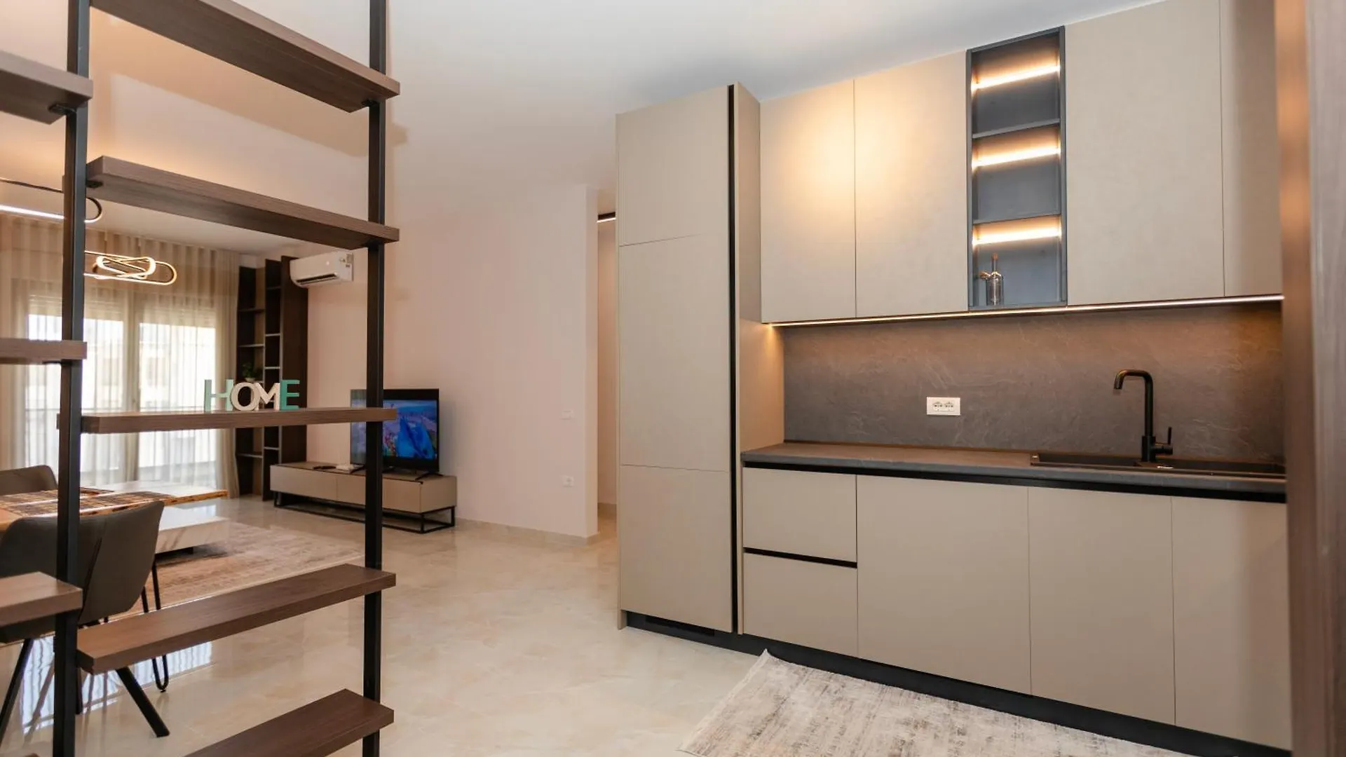 Imperial Visar Apartments Melody Avlonya